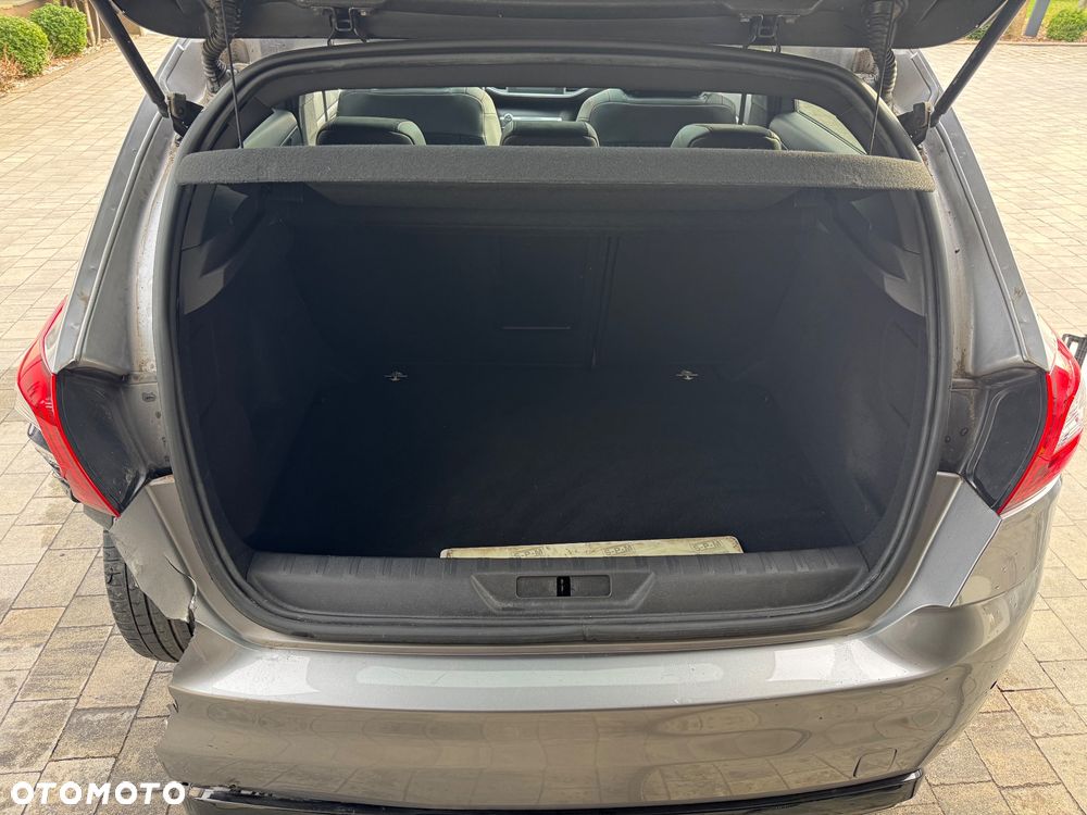 Peugeot 308 PureTech 225 GPF EAT8 Stop & Start GT - 17