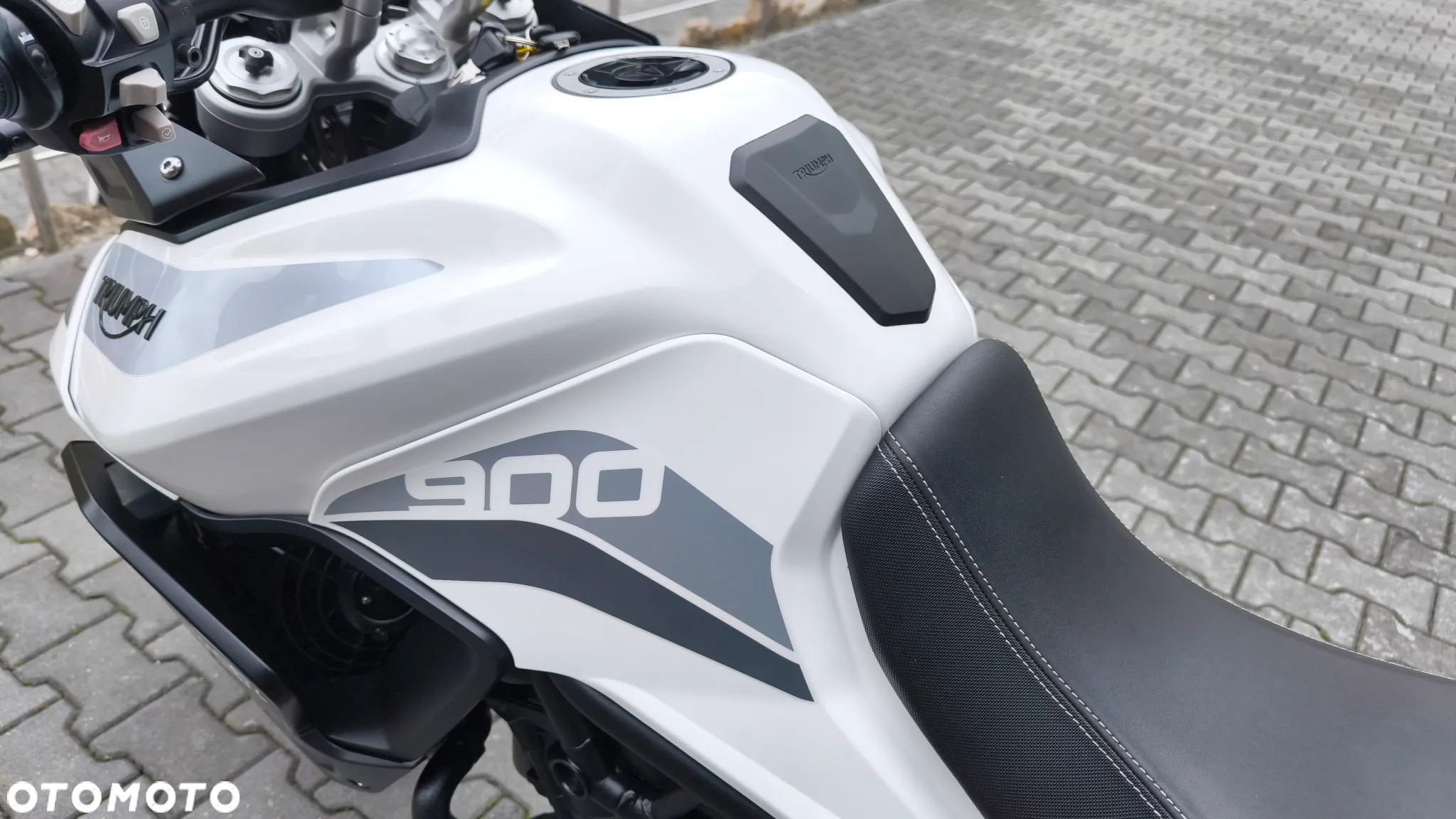 Triumph Tiger - 30
