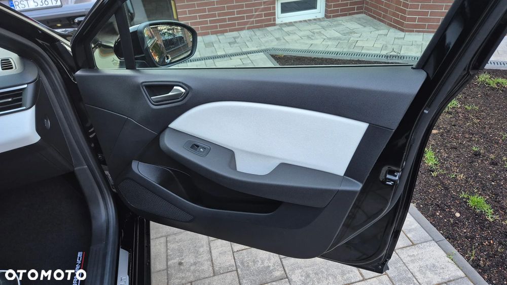 Renault Clio 1.6 E-TECH Techno - 15