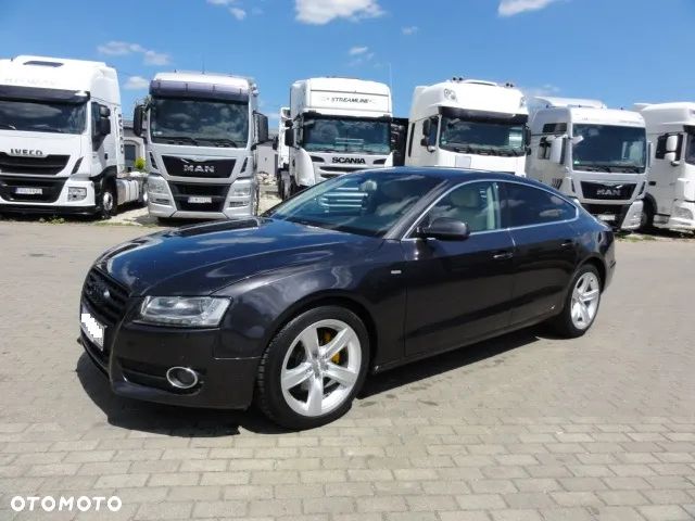 Audi A5 Limousine - 1