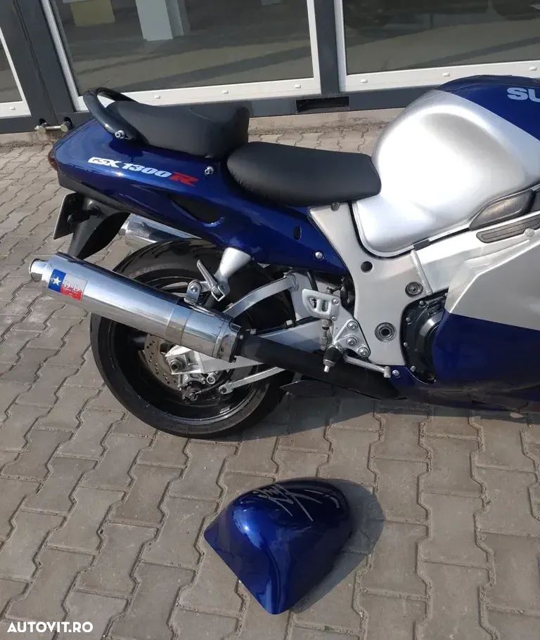 Suzuki GSX 1300R Hayabusa - 13