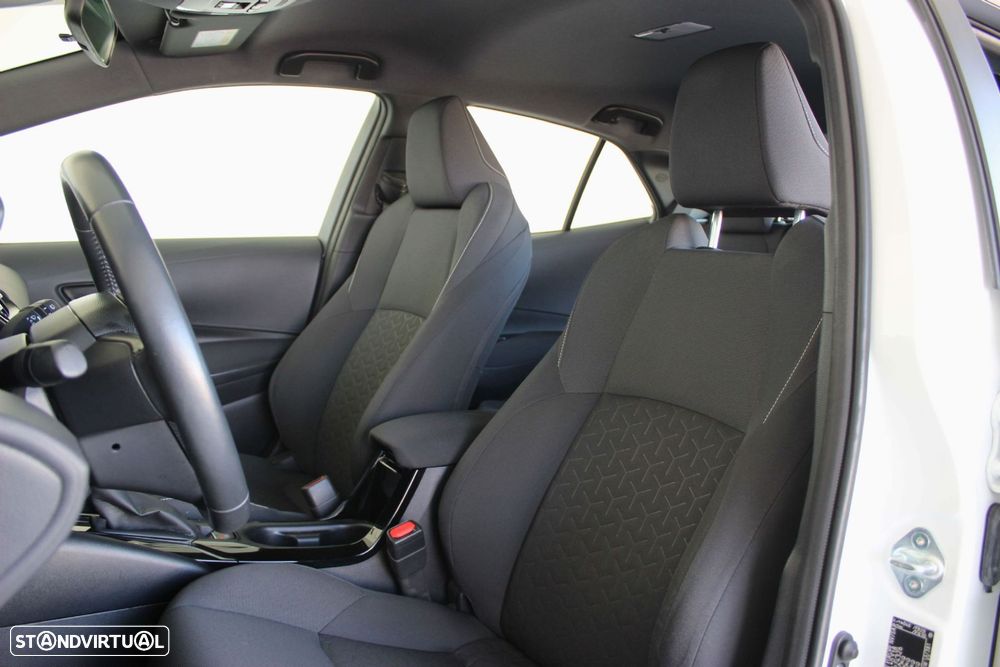 Toyota Corolla 1.8 Hybrid Comfort - 34