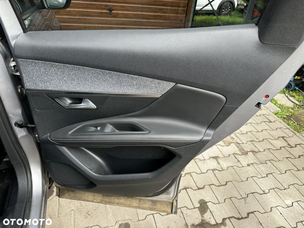 Peugeot 3008 2.0 BlueHDi Allure - 16