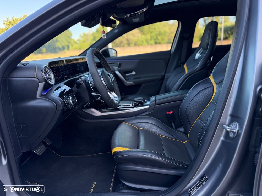 Mercedes-Benz A 45 AMG S 4Matic+ Speedshift DCT 8G Line Premium - 9