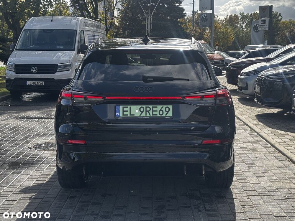 Audi Q4 e-tron - 7