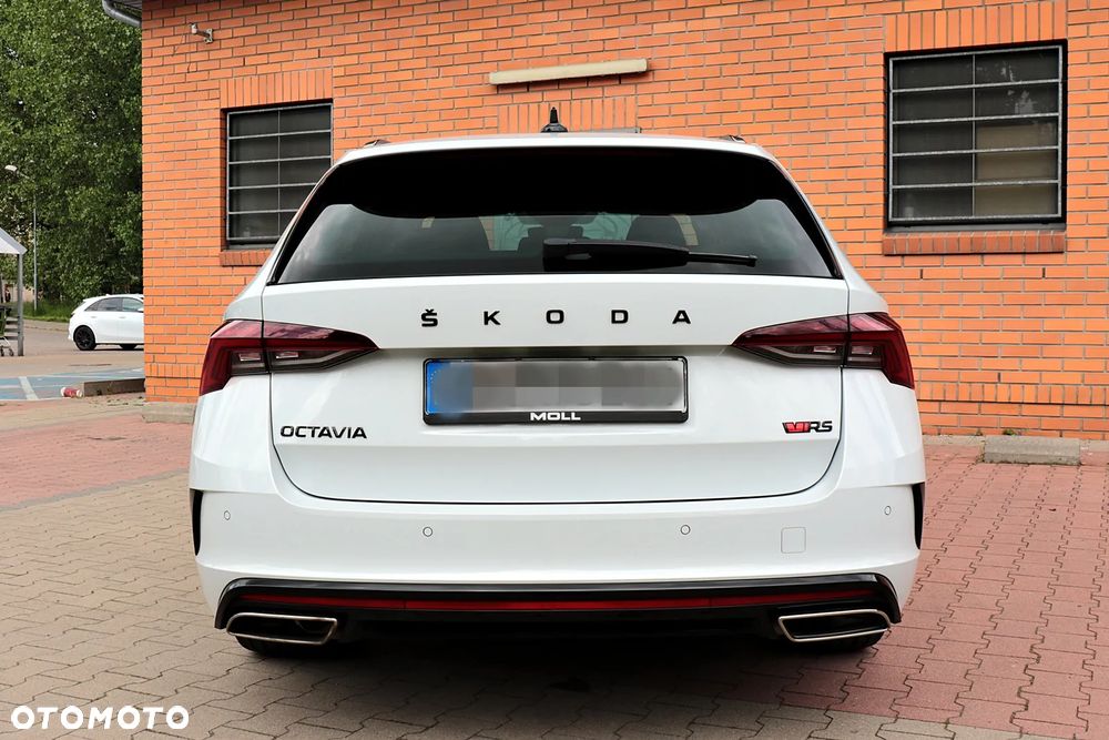 Skoda Octavia 2.0 TDI DSG RS - 16