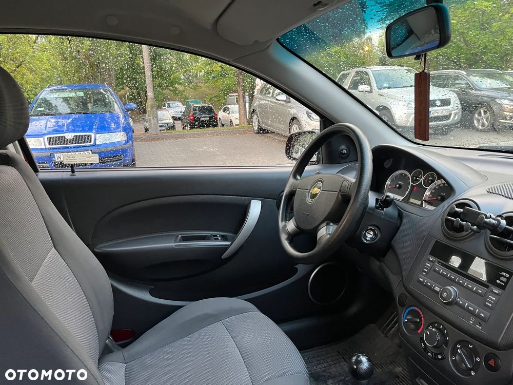 Chevrolet Aveo 1.2 16V Base - 15