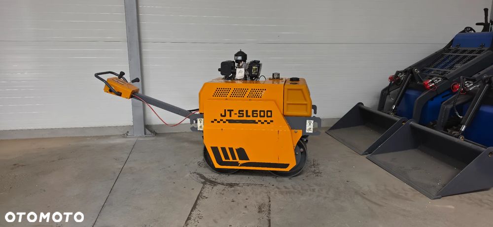 Walec wibracyjny starvox bomag wacker. - 3