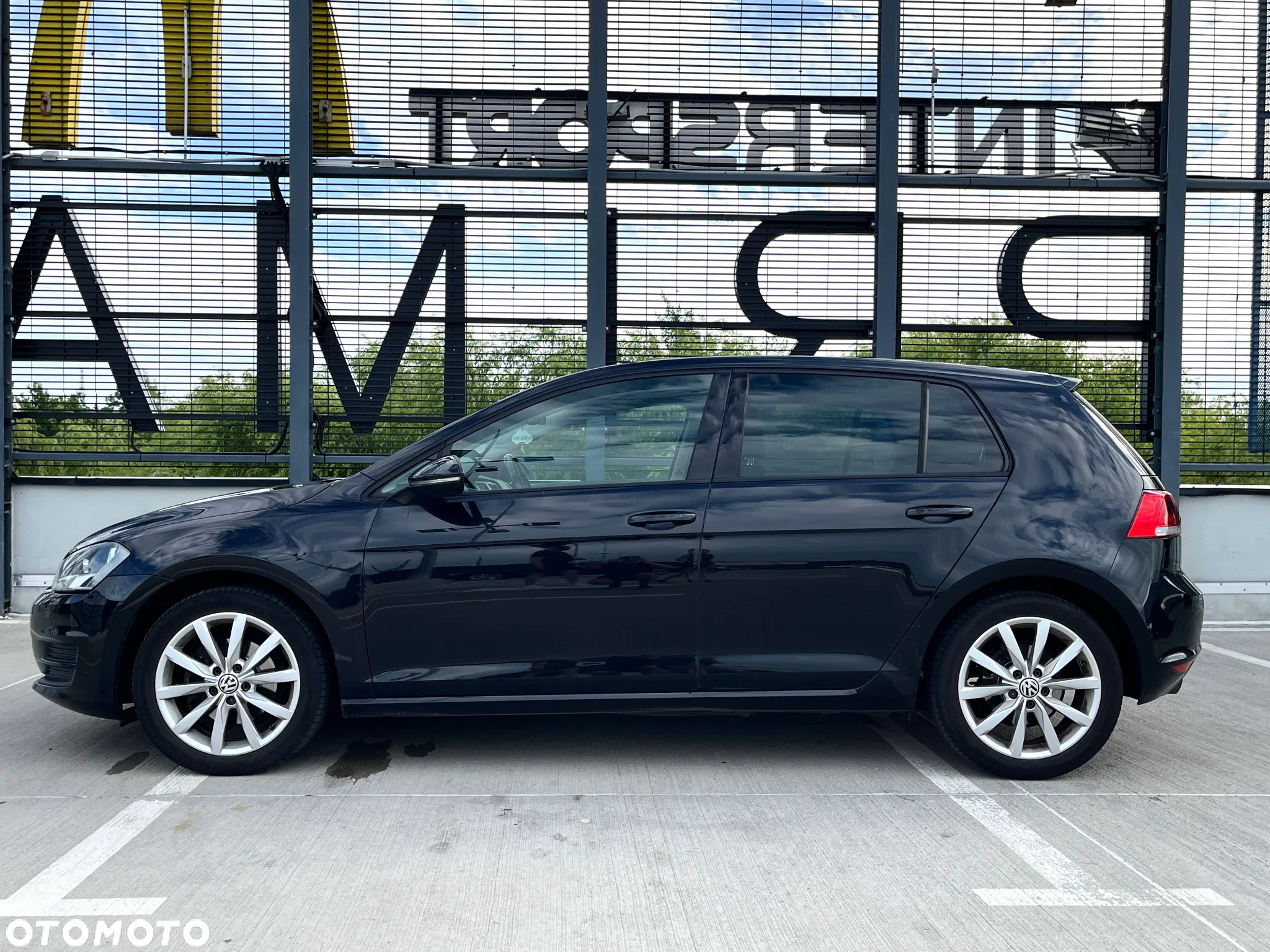 Volkswagen Golf 1.6 TDI BlueMotion Technology Comfortline - 5