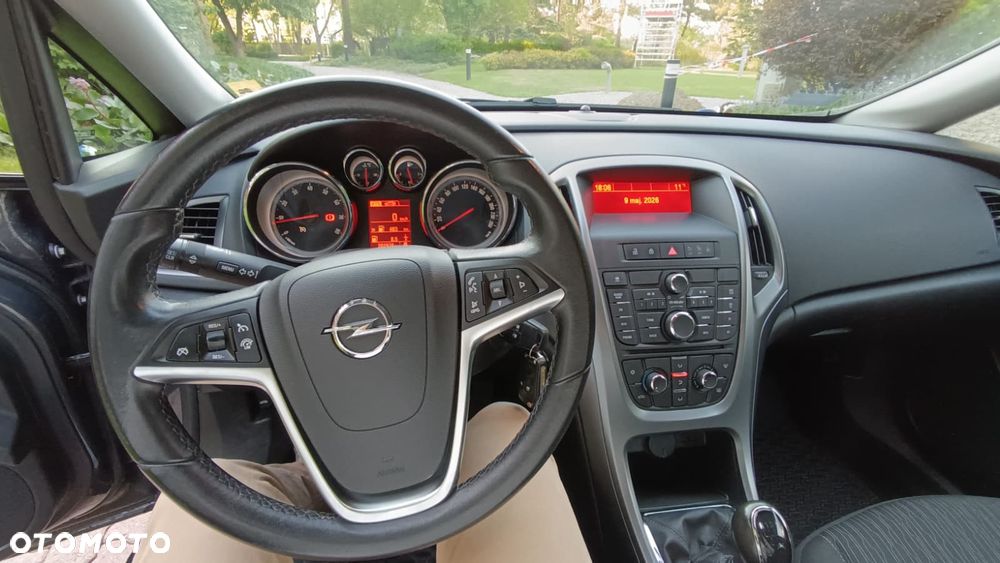 Opel Astra 1.4 T Enjoy EU6 - 10