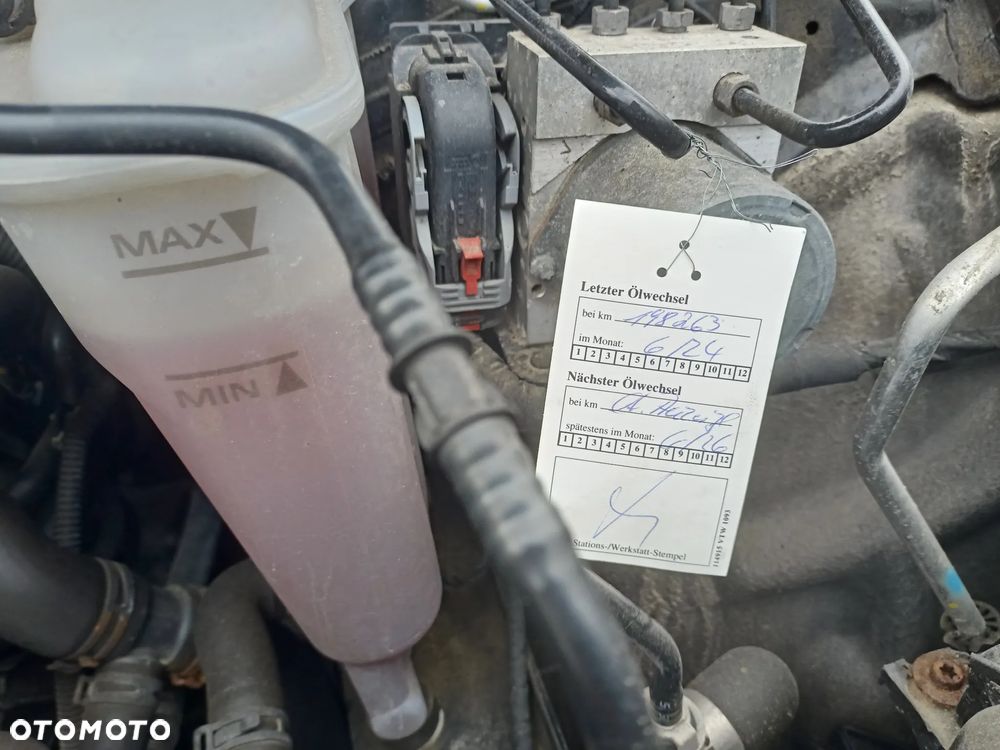 Audi A4 Avant 2.0 TDI DPF clean diesel S line Sportpaket - 17