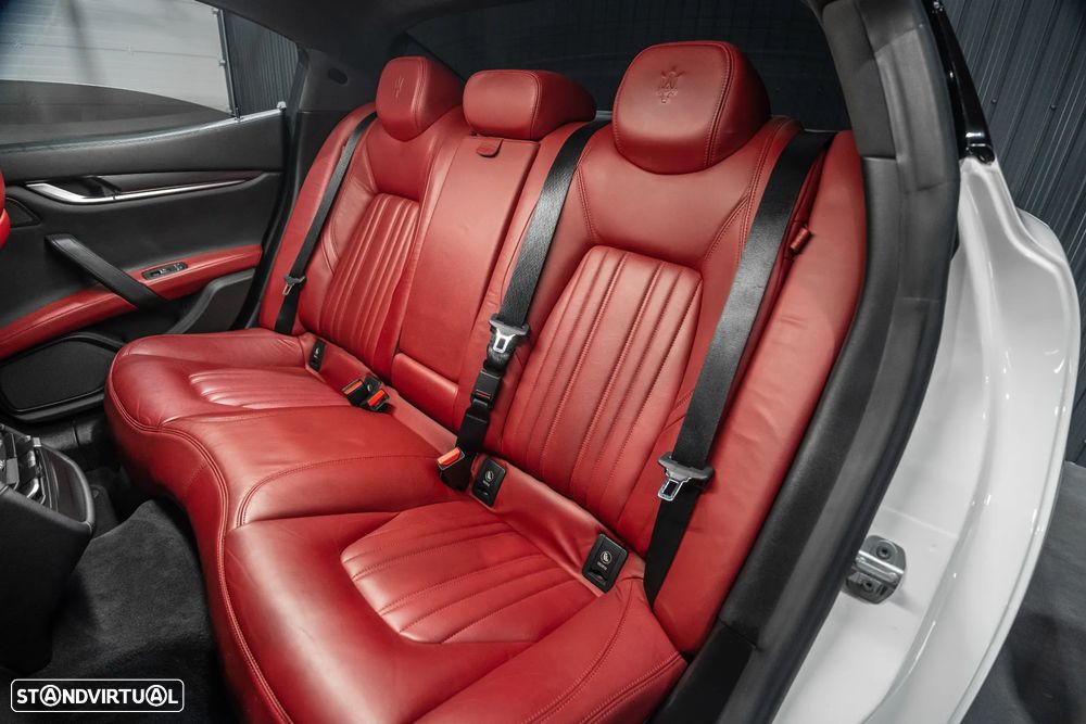 Maserati Ghibli 3.0 V6 - 26