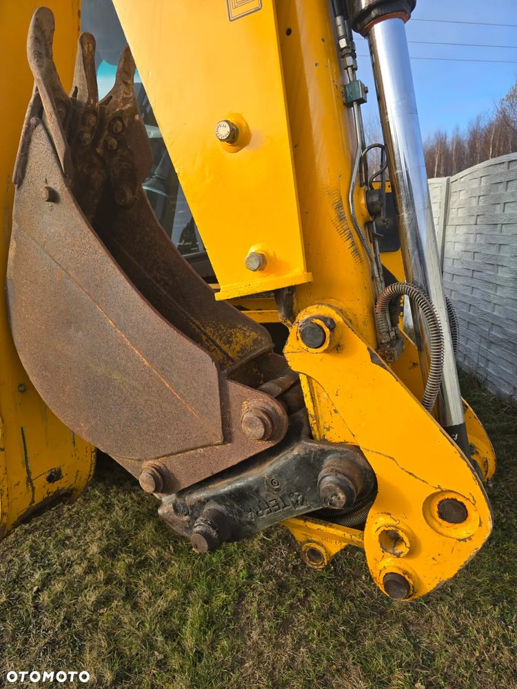 JCB - 11