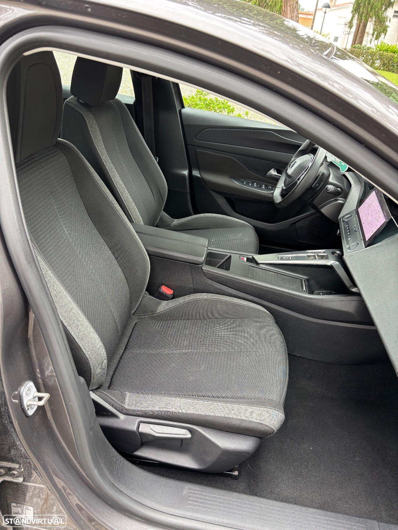 Peugeot 308 SW BlueHDi 130 EAT8 Allure - 21