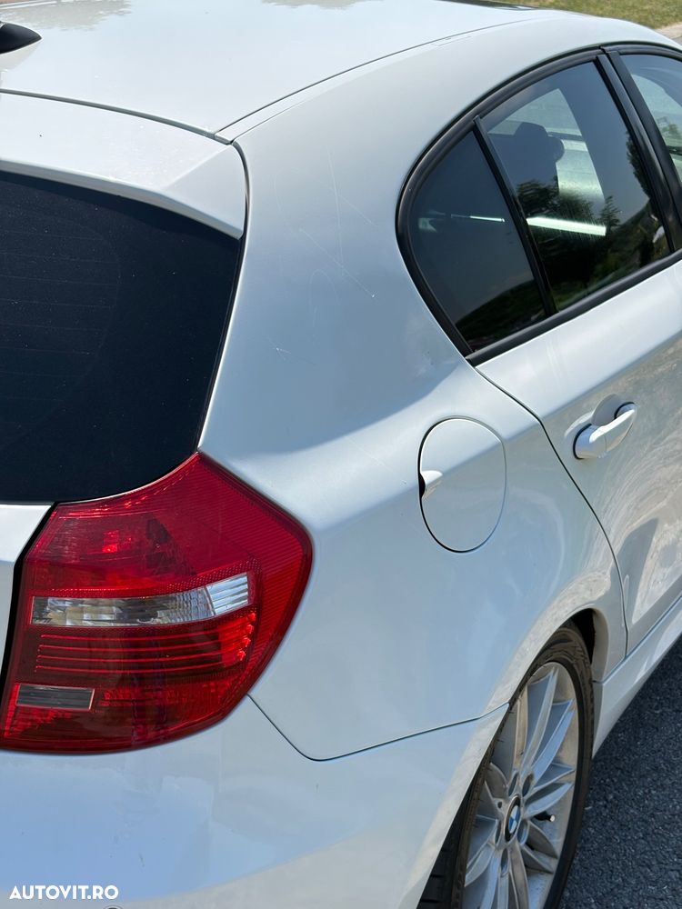 BMW Seria 1 123d DPF Aut. Edition Sport - 9