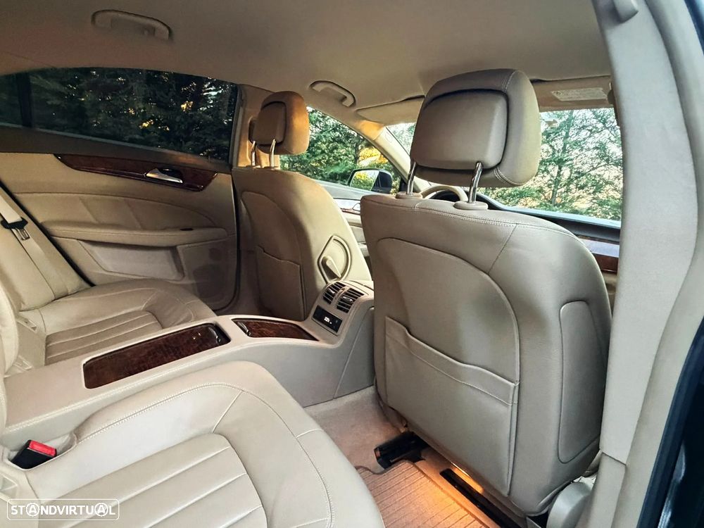 Mercedes-Benz CLS 250 CDI DPF BlueEFFICIENCY 7G-TRONIC - 26