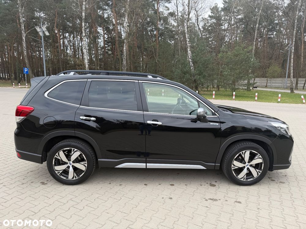 Subaru Forester 2.0i-L Platinum (EyeSight) Lineartronic - 4