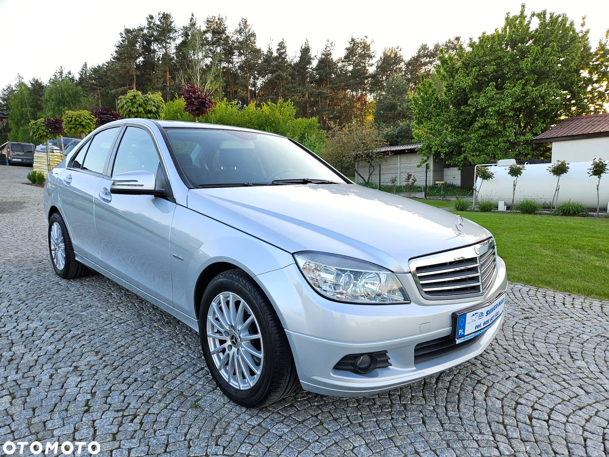 Mercedes-Benz Klasa C 200 CGI BlueEff Elegance - 1