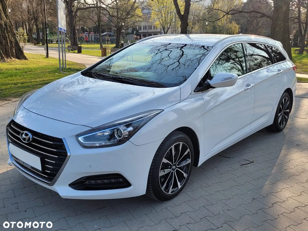Hyundai i40 Kombi blue 1.7 CRDi DCT Premium - 2