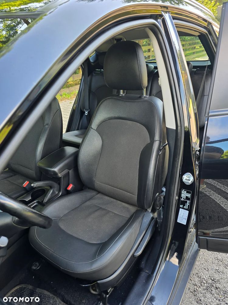 Hyundai ix35 2.0 CRDi 2WD Trend - 22