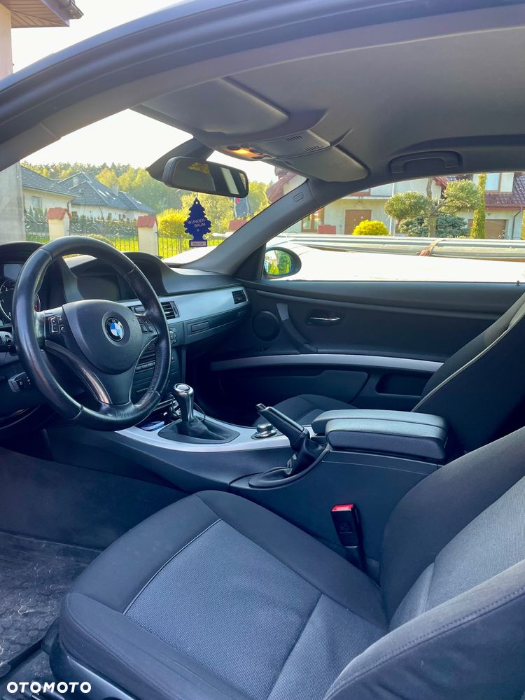 BMW Seria 3 320d - 11