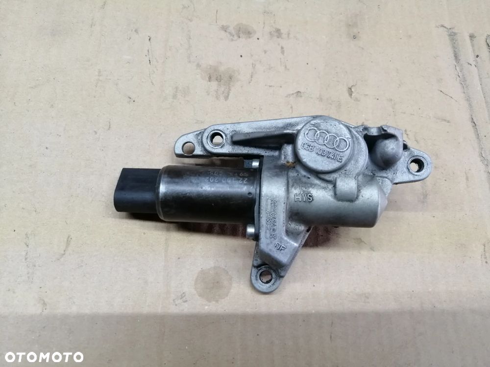 Audi A4 B6 B7 2.0 ALT wariator nastawnik faz rozrządu 06B103741E - 1