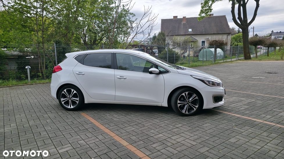 Kia Ceed 1.6 CRDi 136 ISG Spirit - 15