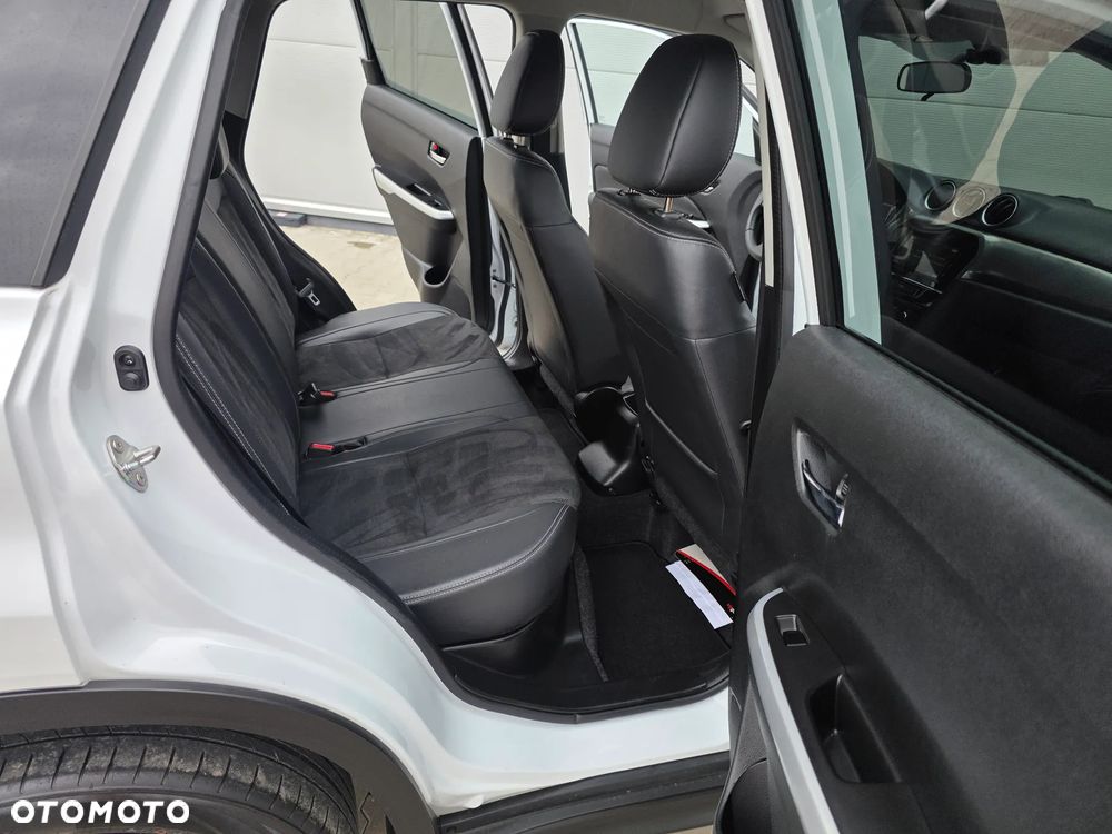 Suzuki Vitara 1.6 (4x4) Allgrip Comfort+ - 25