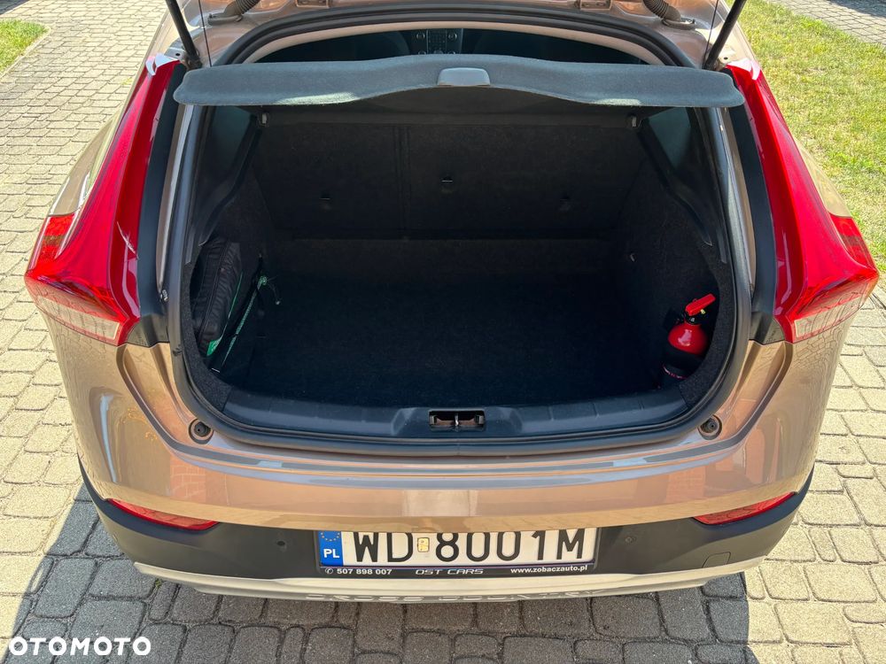 Volvo V40 Cross Country D2 Kinetic - 24