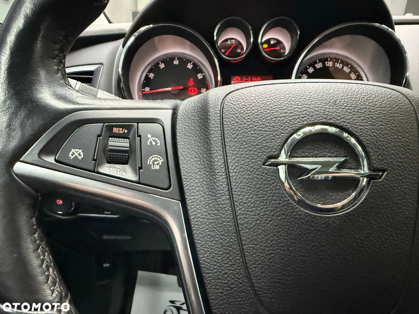 Opel Astra 1.4 Turbo Sports Tourer - 15