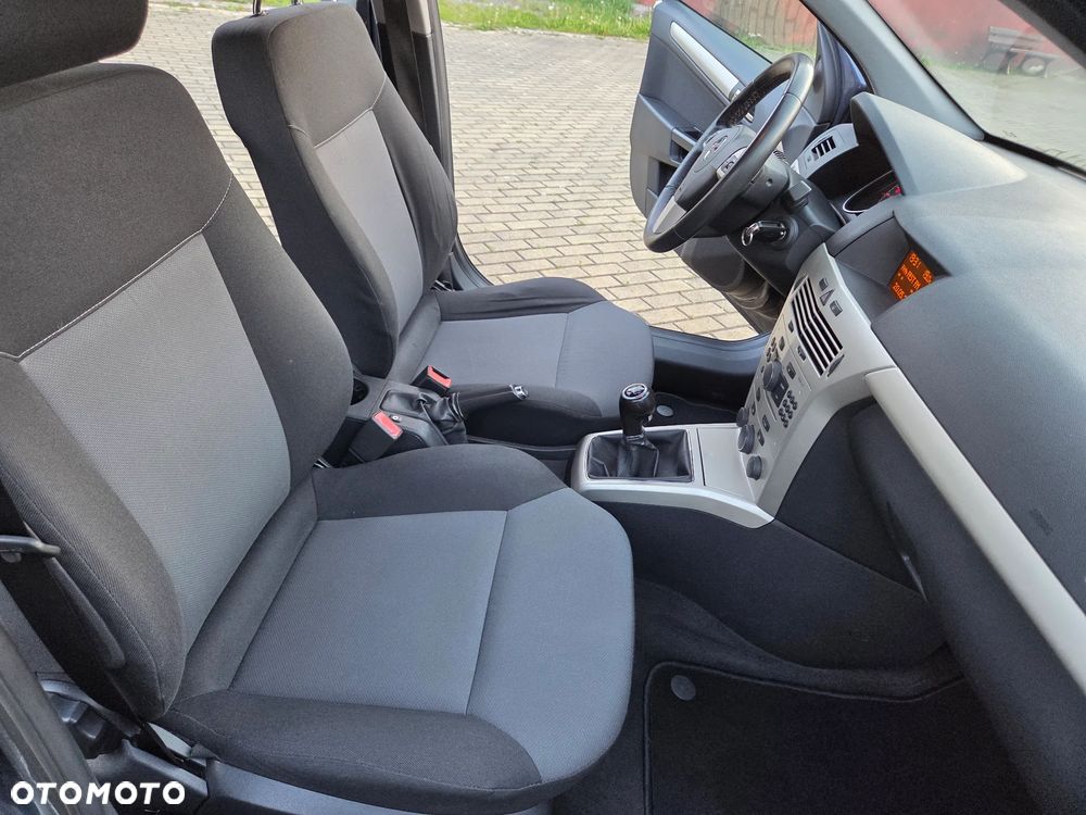Opel Astra 1.6 Selection - 25