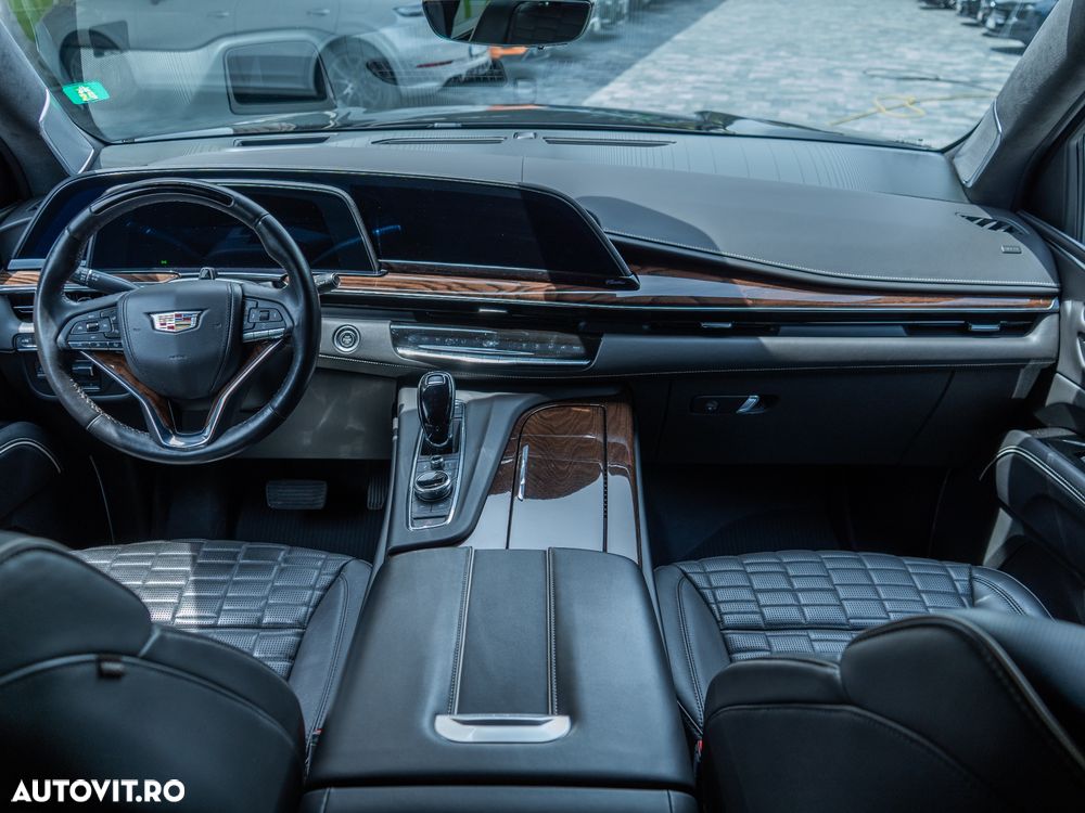 Cadillac Escalade - 26