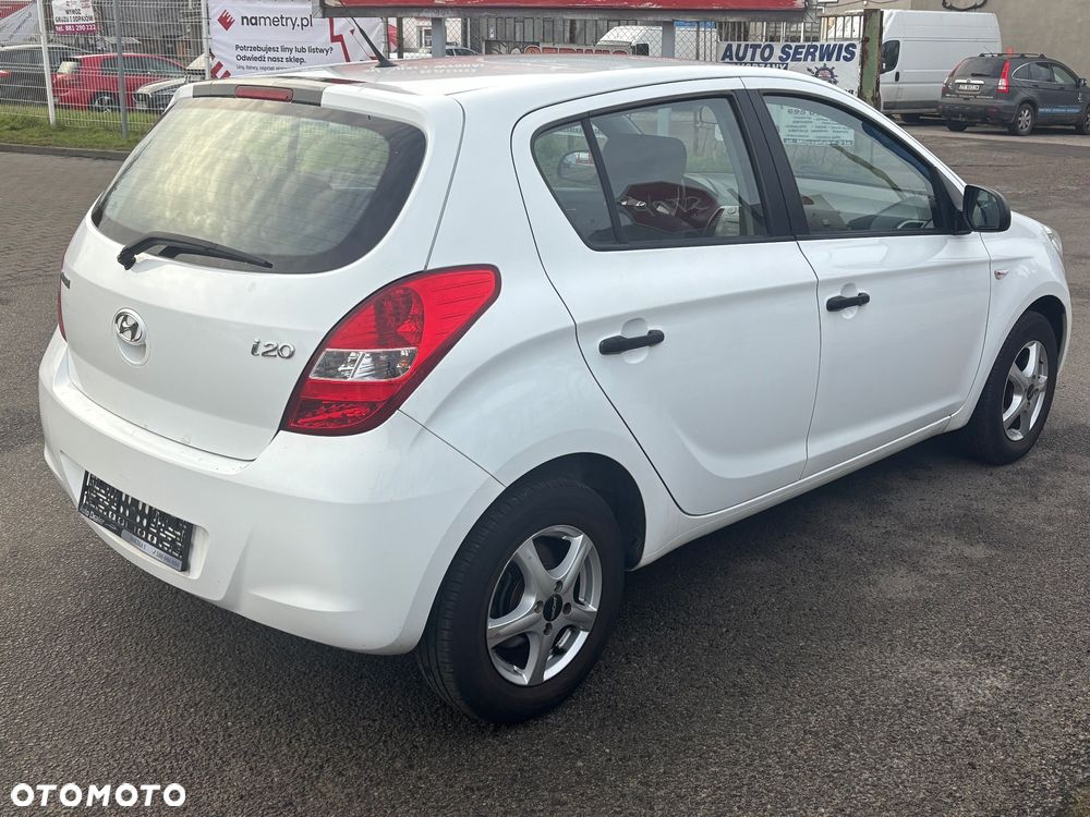 Hyundai i20 1.2 FIFA WM Edition - 7