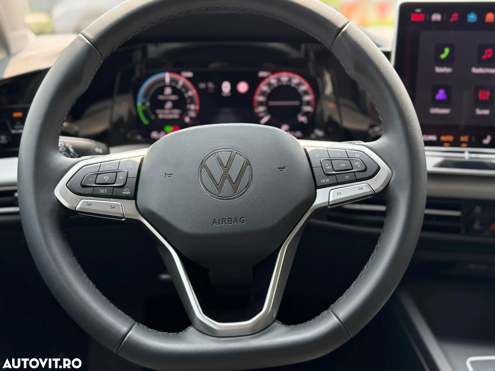 Volkswagen Golf 1.5 TSI eHybrid DSG PHEV Life - 9