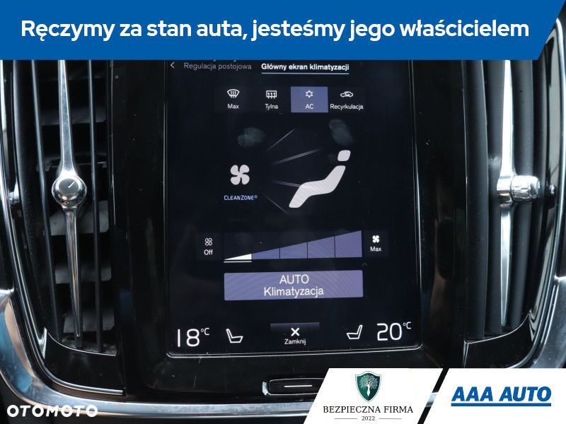 Volvo V90 Cross Country - 17