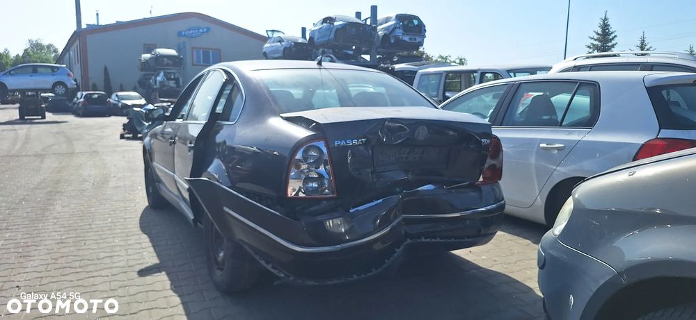 Vw Passat b5 z silnikiem 1,9 tdi 130 km  AWX i skrzynia 5 biegów FHN części  LAK LC9Z - 3