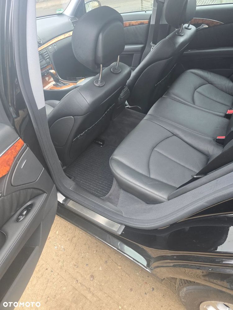 Mercedes-Benz Klasa E 280 CDI 4Matic Automatik Elegance DPF - 18