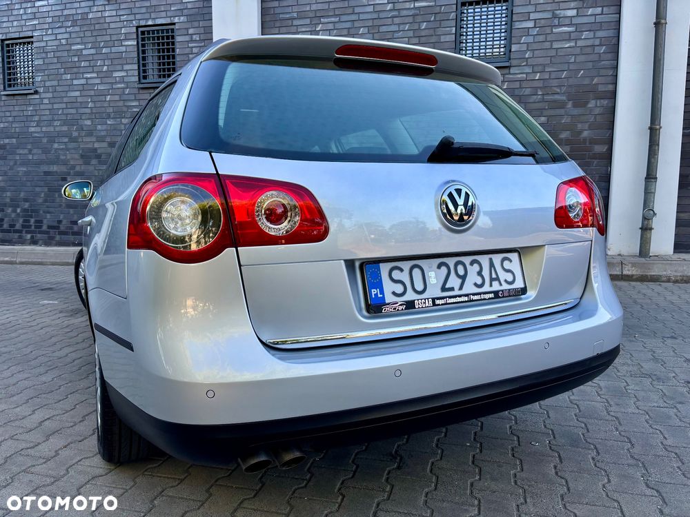 Volkswagen Passat 2.0 TDI Trendline DSG - 3