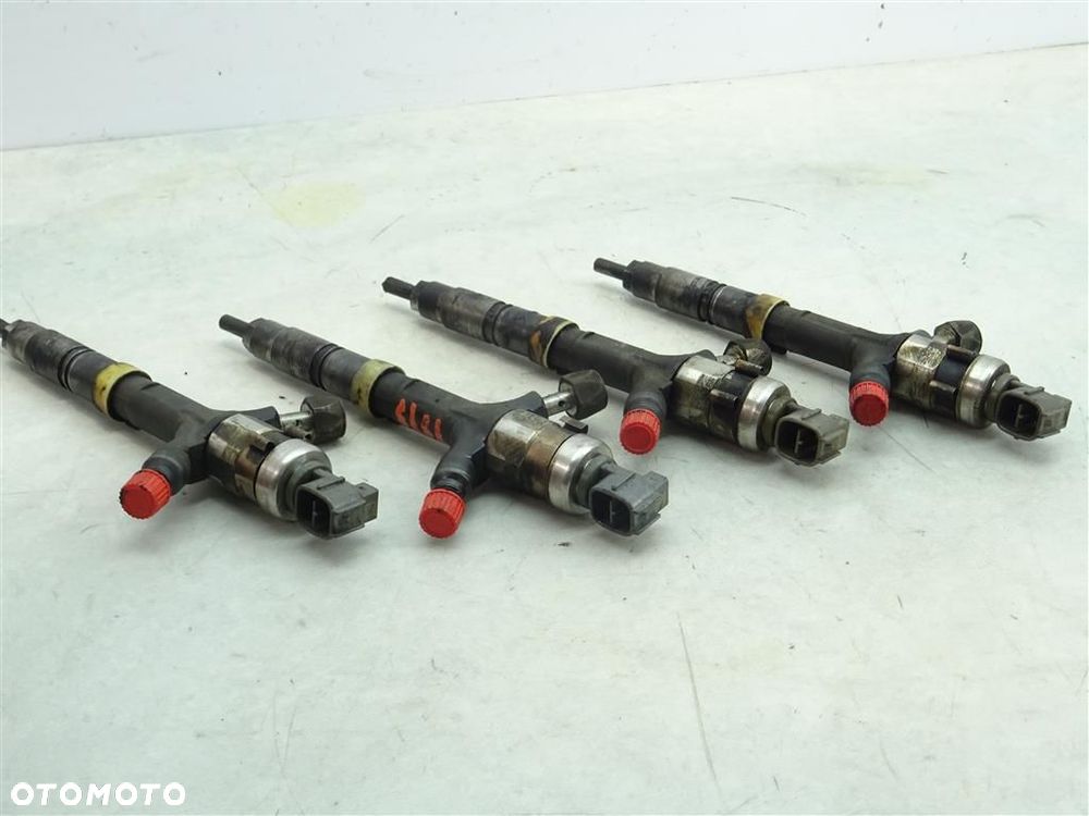 Komplet wtrysków wtryski Toyota Corolla  E12 2.0D 2001-2007 R23670-27020 - 3