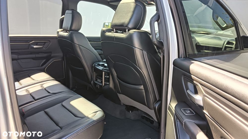 RAM 1500 5.7 Quad Cab Longbed Laramie Sport - 25
