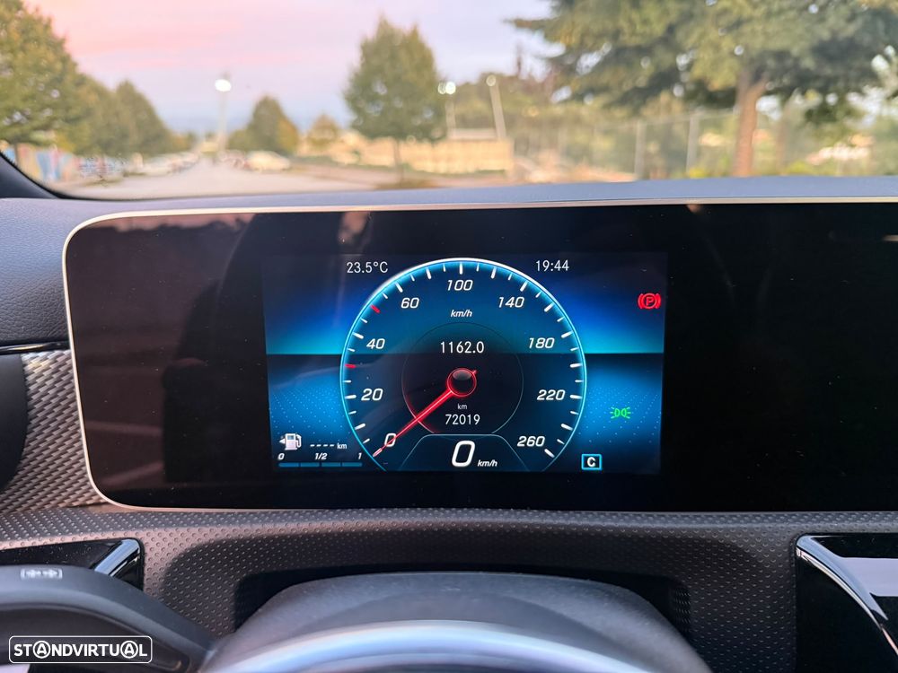 Mercedes-Benz A 180 d Style Plus - 5