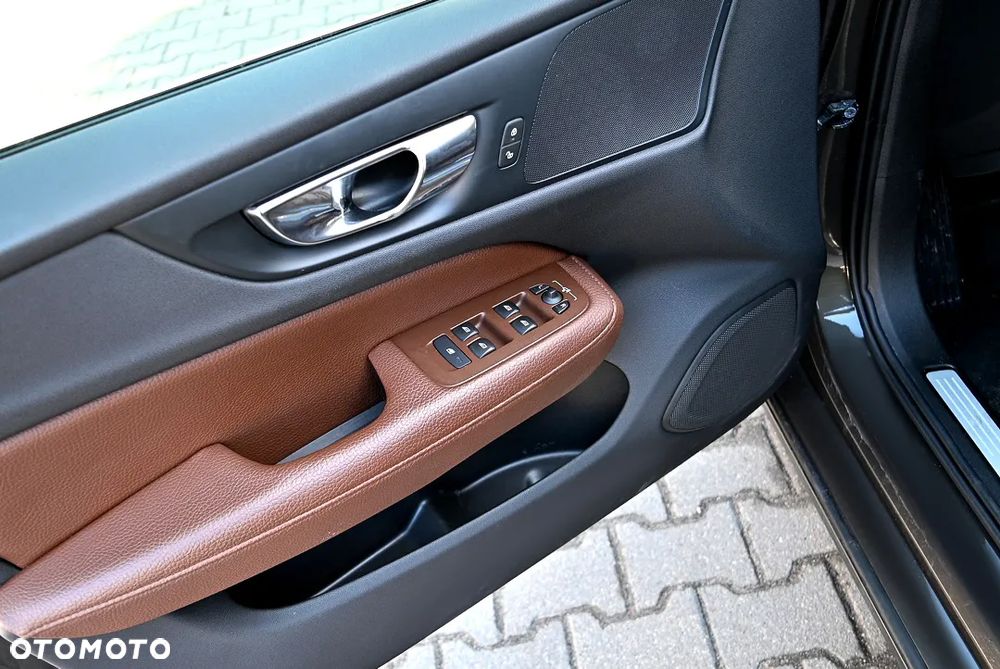 Volvo V60 D4 Inscription - 33