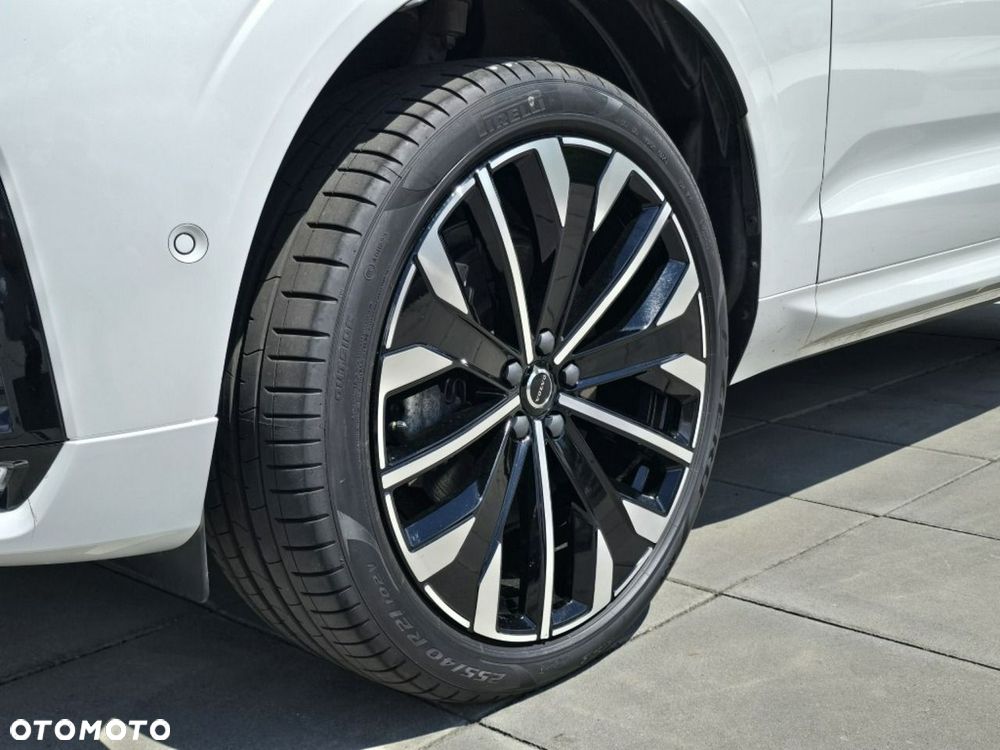 Volvo XC 60 B5 B AWD Ultra Dark - 5
