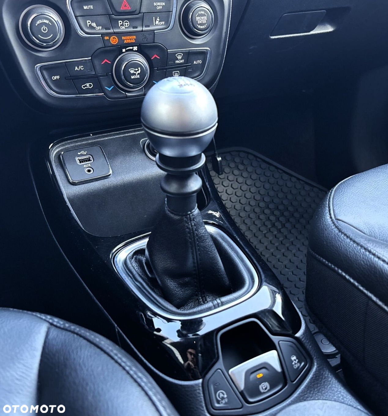 Jeep Compass 1.4 TMair Limited FWD S&S - 16