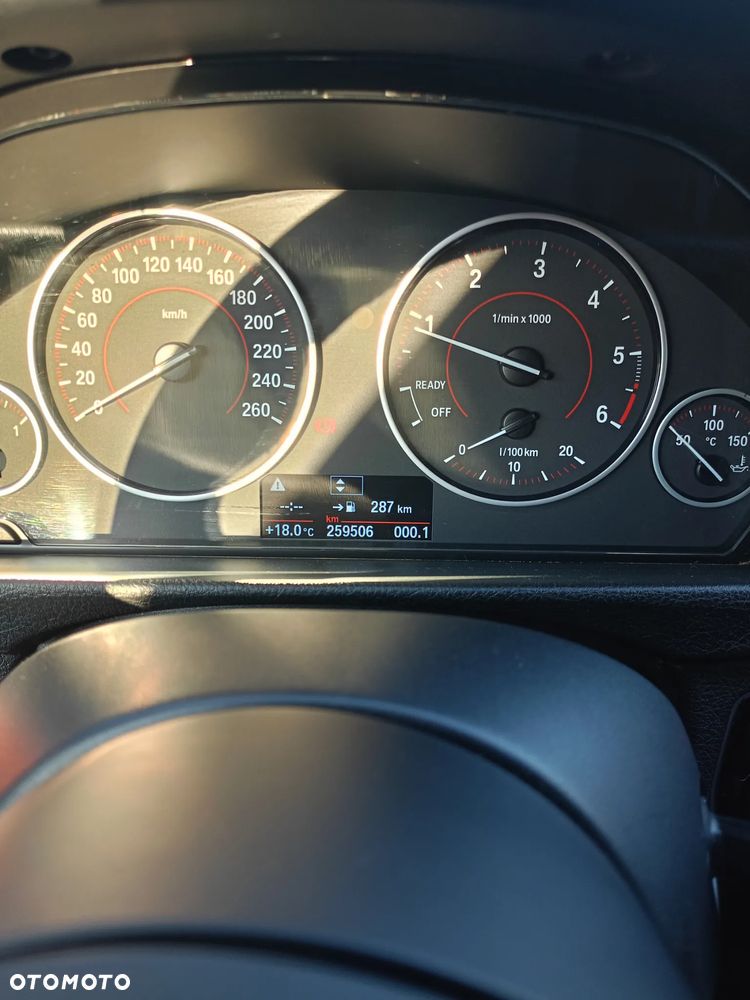 BMW Seria 3 320d xDrive - 8