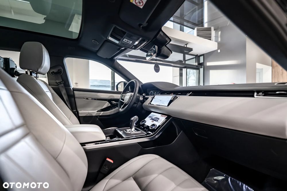 Land Rover Range Rover Evoque - 36