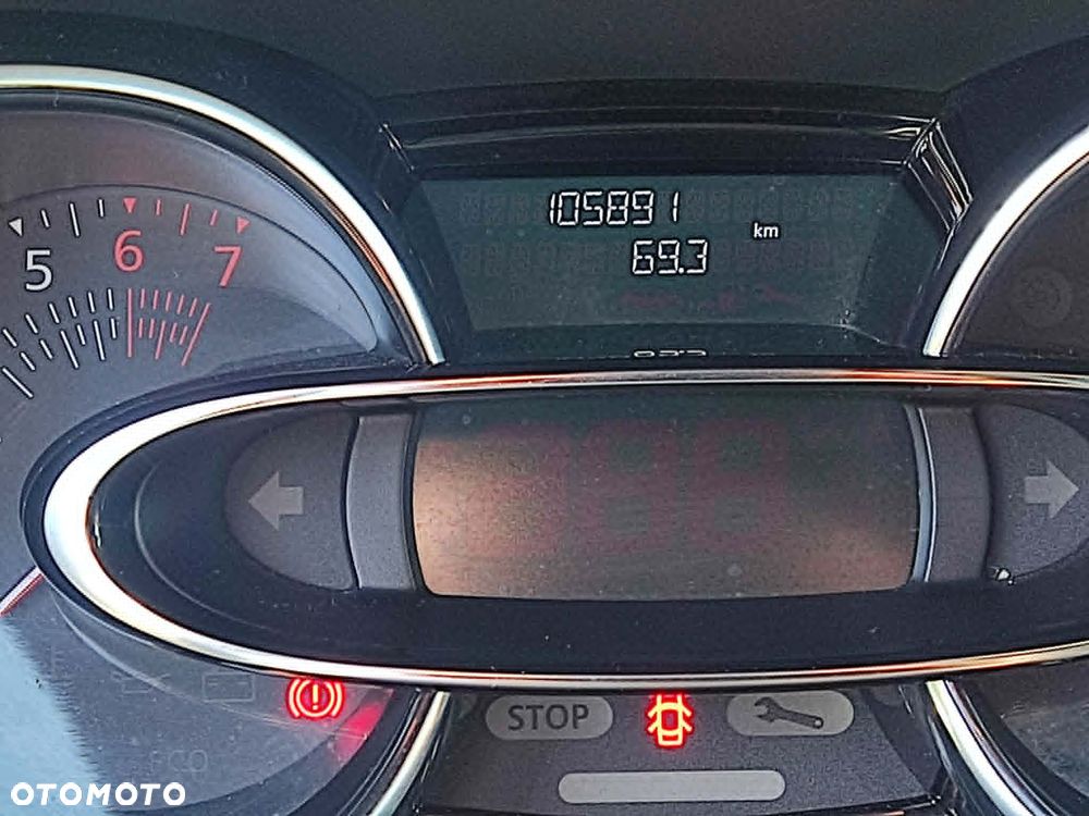 Renault Clio 1.2 16V Alize - 5