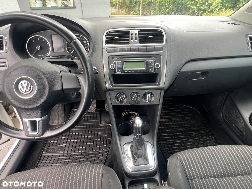 Volkswagen Polo - 12