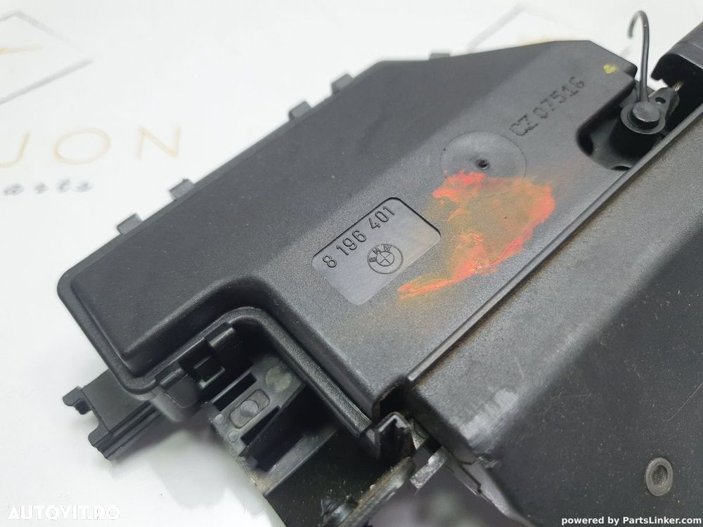 Broasca haion BMW 3 V (E90) [ 2004 - 2012 ] 320 i (N46 B20..) 110KW|150HP OEM 8196401 - 4