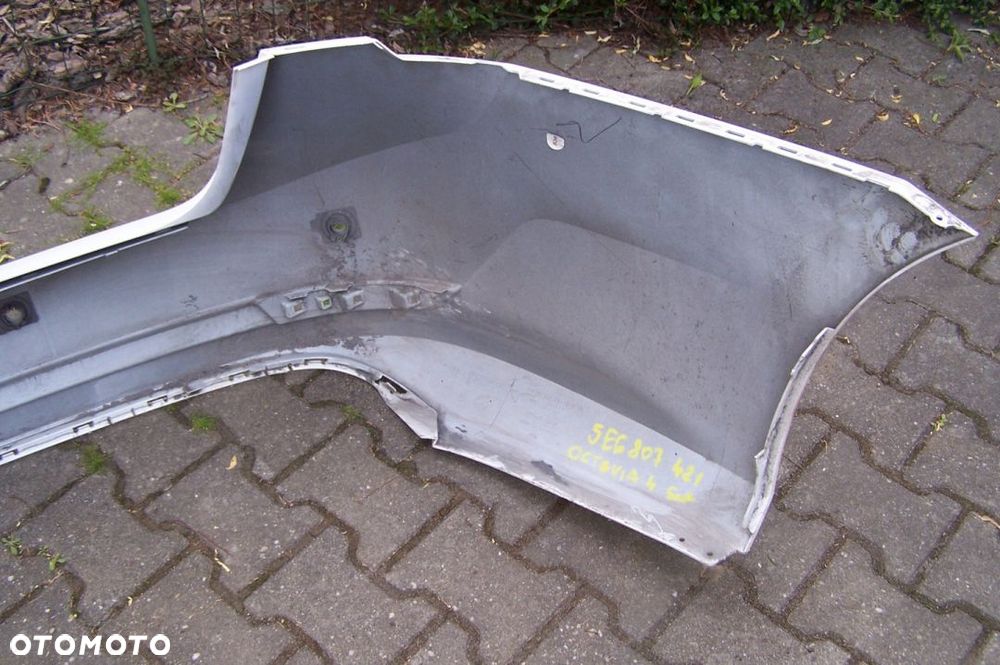 Skoda Octavia IV zderzak tył tylny 5E6807421 - 8